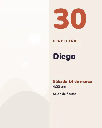 Mitad foto, mitad texto. La mitad de la invitación es tu foto y la otra mitad los datos en letras grandes.