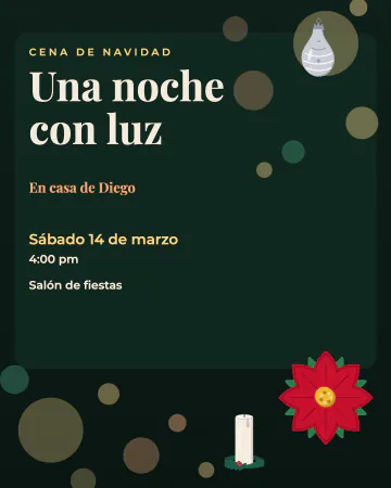 Una noche con luz. Luces desenfocadas, como foquitos vistos de lejos, con una nochebuena, una esfera y una vela, sobre verde oscuro con do…